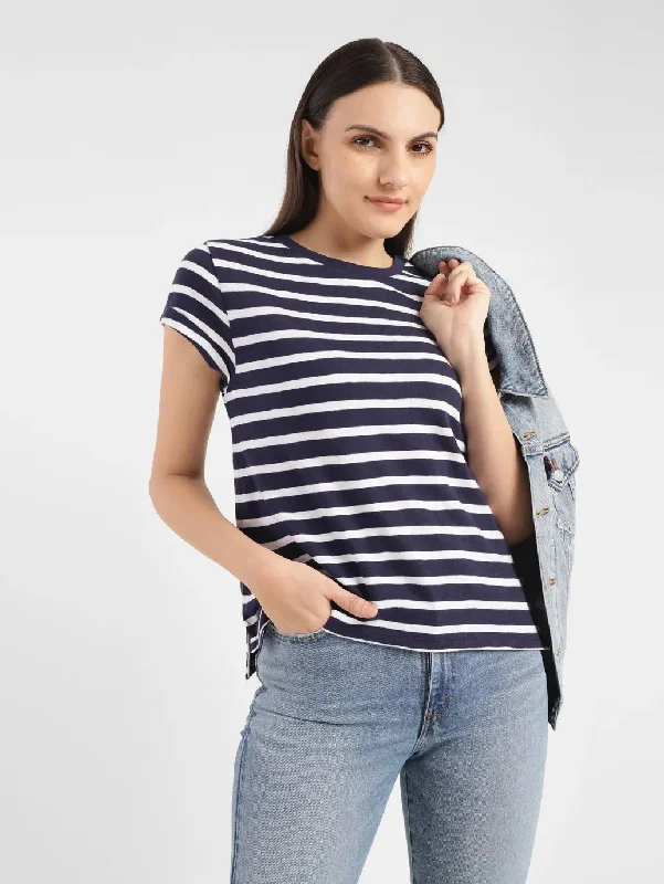 fashionable asymmetrical hem top for ladies -Women's Striped Crew Neck T-shirt